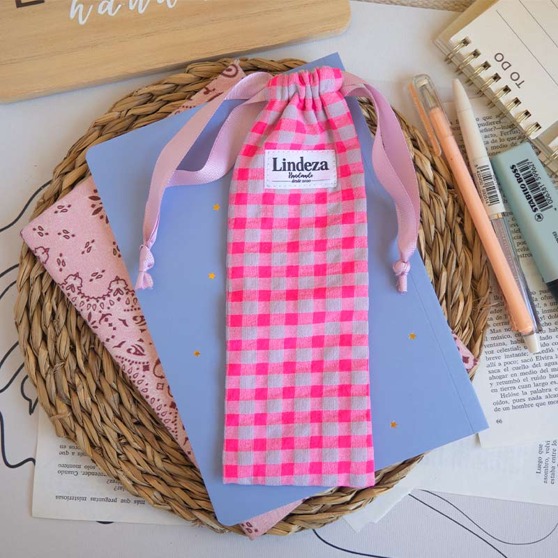 estuche saquito lápices vichy flúor seersucker