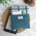 Funda para ebook kindle kobo en tejido de pana y vichy