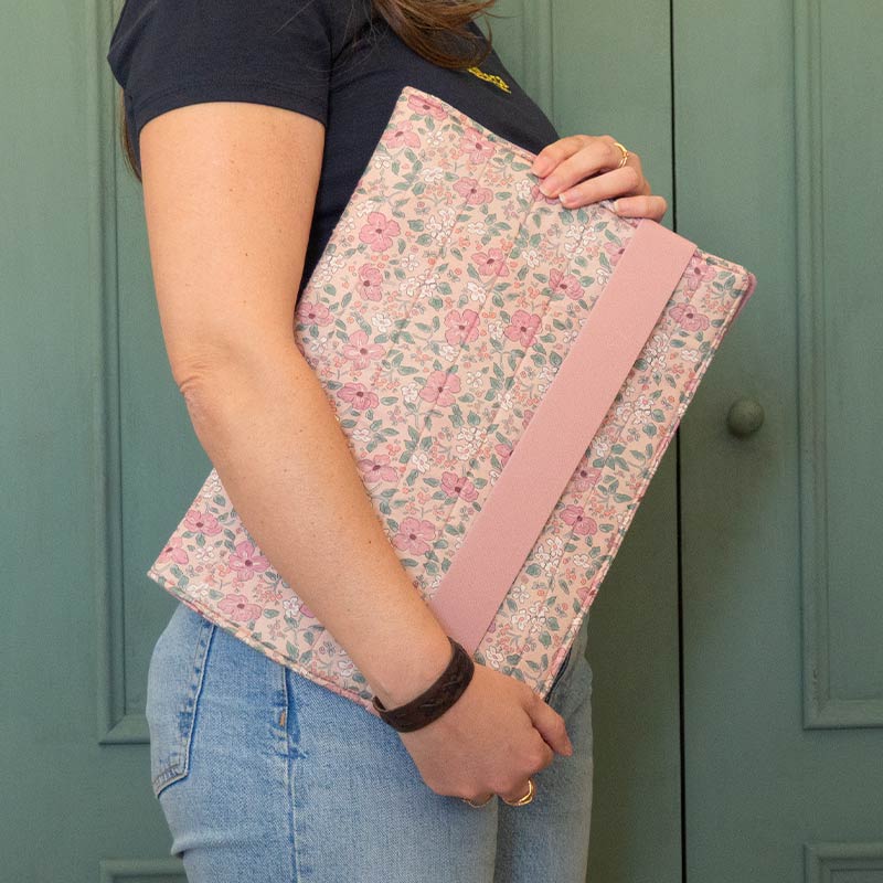 LINDEZA-CARPETA-ORGANIZADORA-LIRIO-ACOLCHADA